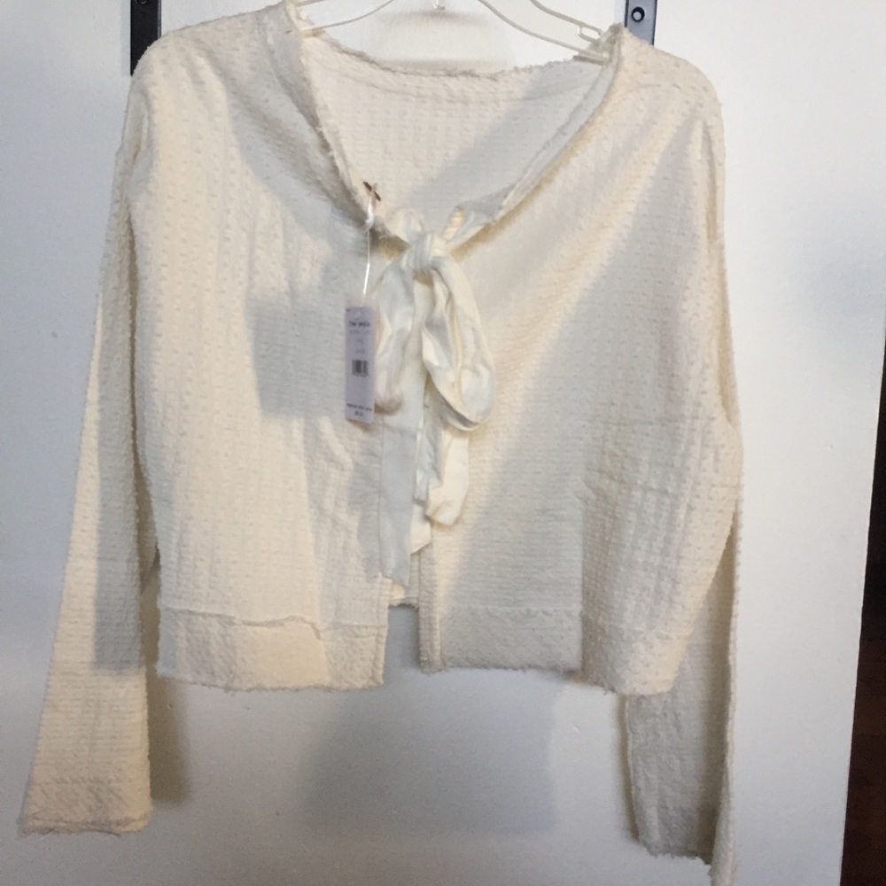 Free People | Textured Crop Blouse w SplitTie Back - Picture 3 of 8